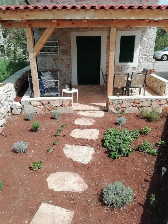 Krka Waterfalls Stonehouse Roko Лозовац Экстерьер фото